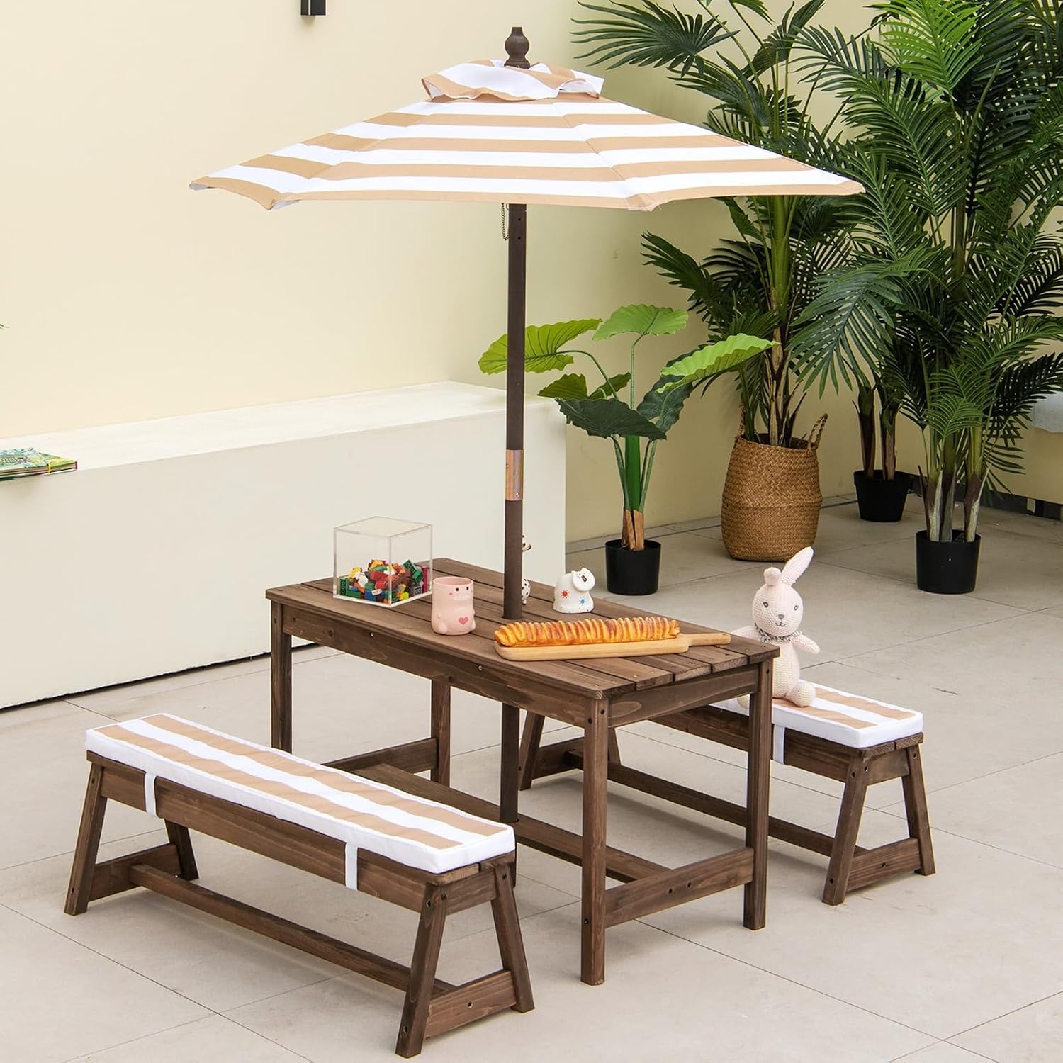 Kids Outdoor Table With Umbrella - โต๊ะปิกนิกไม้สำหรับเด็กเล็ก, ชุด 2-in-1 สำหรับใช้ในร่มและกลางแจ้งพร้อมร่มและเบาะรองนั่งที่ถอดออกได้, รองรับเด็กได้สูงสุด 4