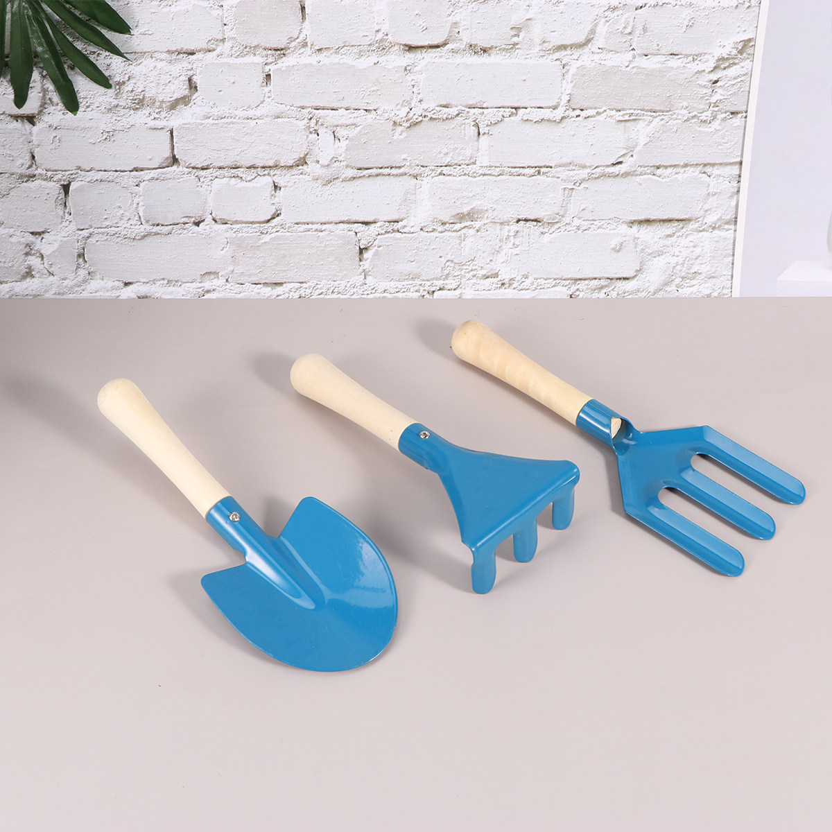 ชุดอุปกรณ์ทำสวนสำหรับเด็กพรีเม - Kids Outdoor Garden Set บทวิจารณ์และราคา